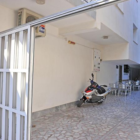 Family Hotel Blazhi Сандански Экстерьер фото