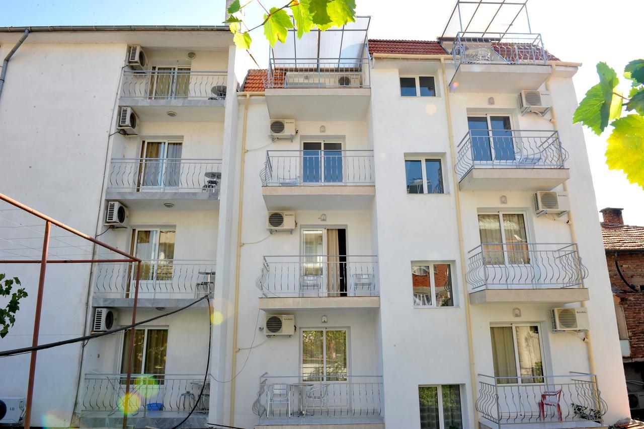 Family Hotel Blazhi Сандански Экстерьер фото